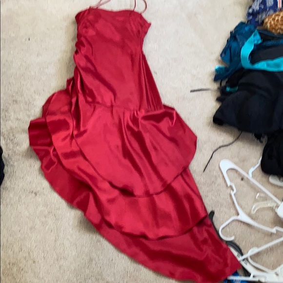 red small strap gown worn once - Picture 2 of 2